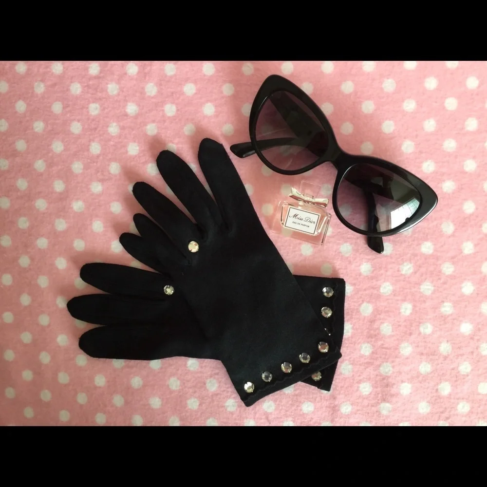 Vintage 80’s nylon rhinestone gloves NWOT